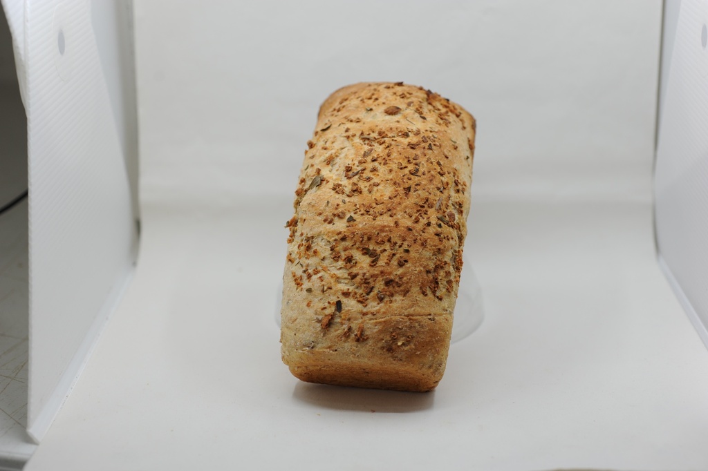 Whole Wheat Bread with Garlic Topping (loaf)